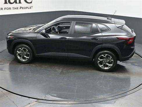 New 2026 Chevrolet Trax LT image 21