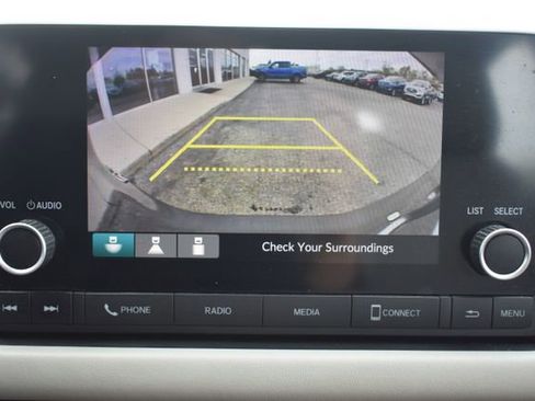 Used 2023 Honda HR-V LX image 24