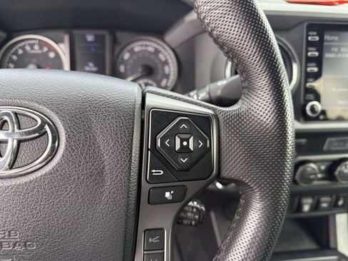 Used 2021 Toyota Tacoma TRD Off-Road image 17