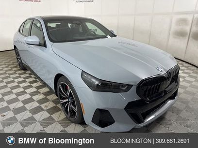 New 2025 BMW 550e xDrive w/ Premium Package