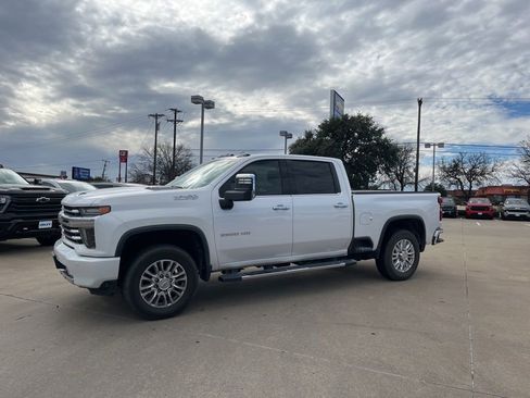 Used 2020 Chevrolet Silverado 3500 High Country w/ Z71 Off-Road Package image 2