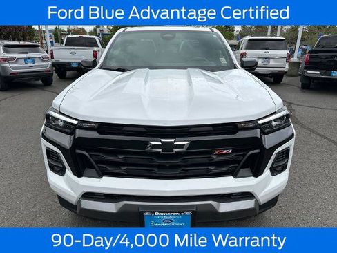 Used 2023 Chevrolet Colorado Z71 w/ Z71 Convenience Package 2 AWD/4WD image 11