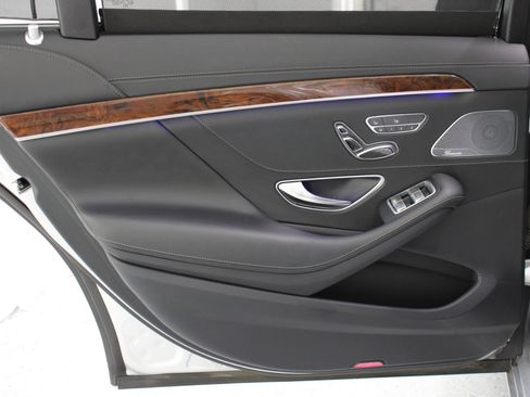 Used 2014 Mercedes-Benz S 550 Sedan image 43