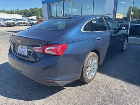 Used 2022 Chevrolet Malibu LT FWD image 4