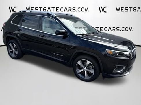 Used 2019 Jeep Cherokee Limited image 25