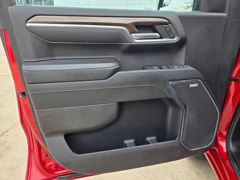 Used 2024 Chevrolet Silverado 1500 LT Trail Boss w/ Convenience Package II AWD/4WD image 19