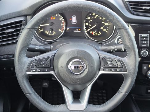 Used 2020 Nissan Rogue SV AWD/4WD image 14