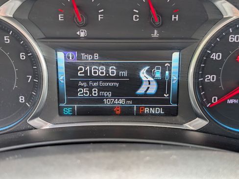 Used 2018 Chevrolet Equinox LT w/ Sun & Infotainment Package AWD/4WD image 14