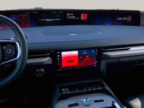 New 2025 Lincoln Navigator Reserve w/ Jet Appearance Package AWD/4WD image 6
