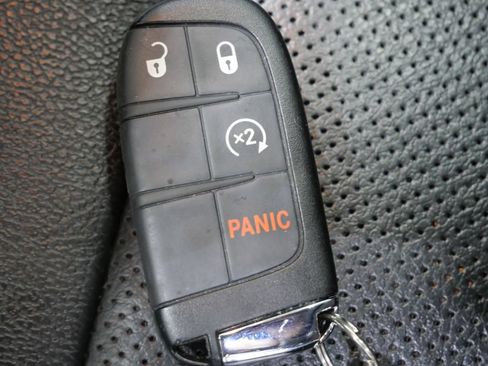 Used 2022 Jeep Compass High Altitude AWD/4WD image 29