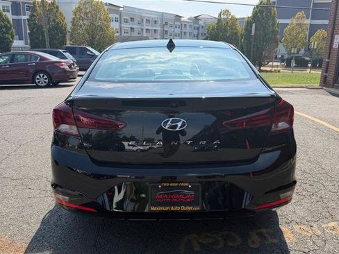 Used 2020 Hyundai Elantra Value Edition FWD image 8