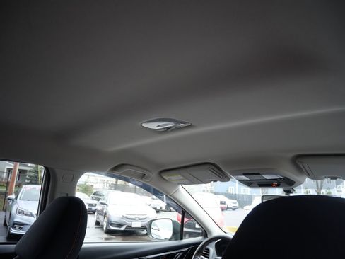 Used 2018 Subaru Crosstrek 2.0i Premium image 25