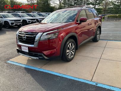 Used 2024 Nissan Pathfinder SL