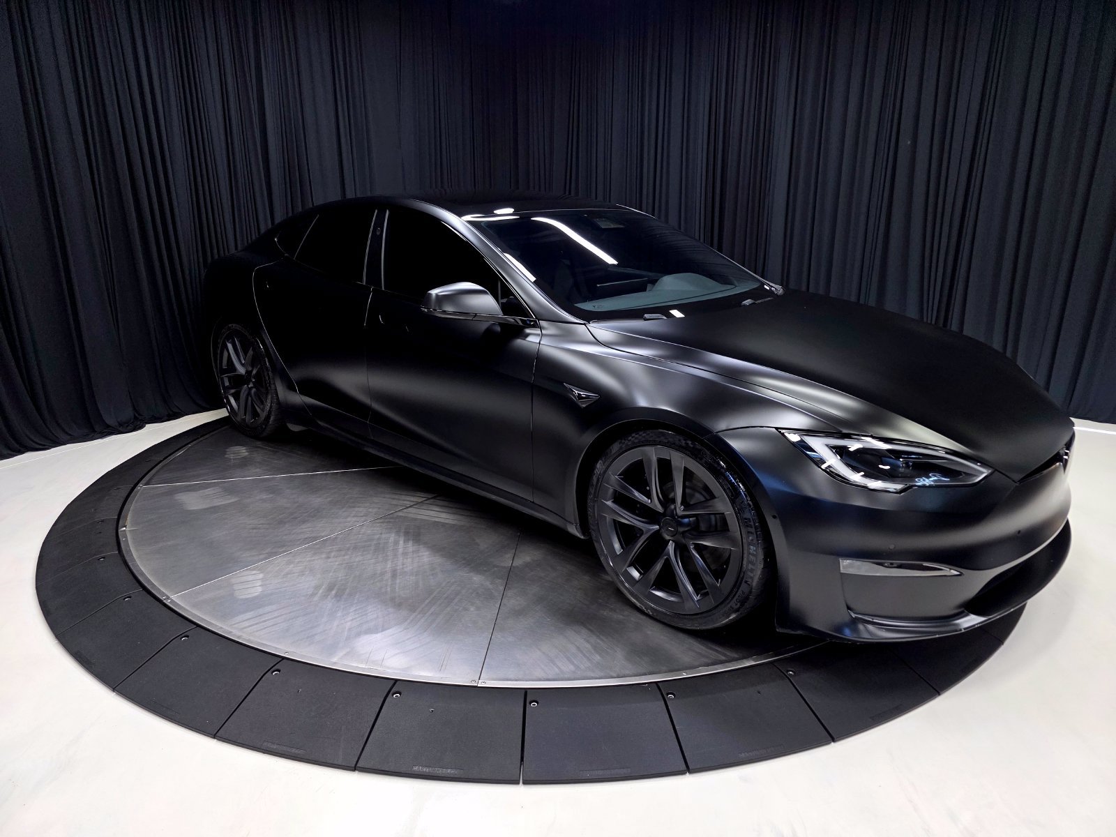 Used 2022 Tesla Model S Plaid AWD/4WD image 15