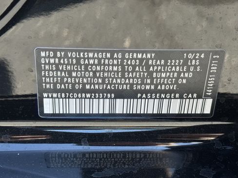 Certified 2024 Volkswagen Golf R AWD/4WD image 38