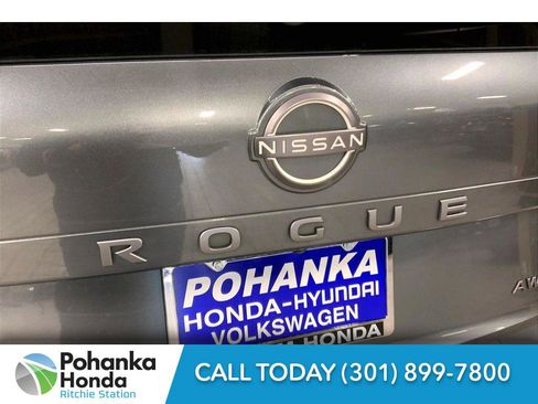 Used 2025 Nissan Rogue SV image 7