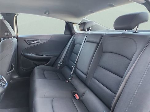 Used 2020 Chevrolet Malibu LT image 17