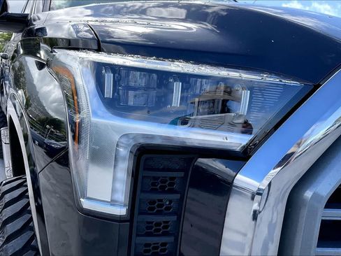 Used 2024 Toyota Tundra Platinum w/ TRD Off-Road Package AWD/4WD image 31