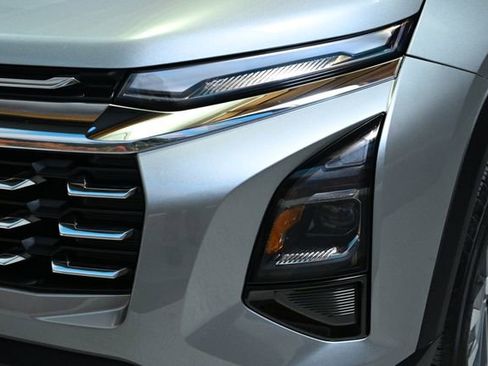 Used 2026 Chevrolet Equinox LT image 14