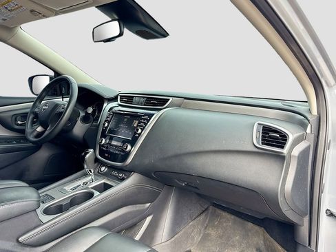 Used 2024 Nissan Murano SV w/ SV Midnight Edition Package image 25