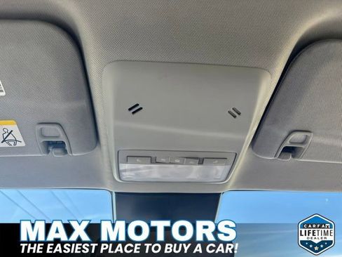 Used 2022 Chevrolet Trax LT w/ Driver Confidence Package AWD/4WD image 23
