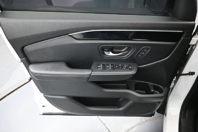 Used 2023 Honda Pilot Touring image 25