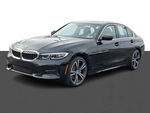 Used 2021 BMW 330i xDrive Sedan w/ Premium Package image 3