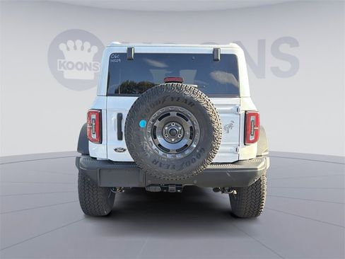 New 2025 Ford Bronco Badlands image 5