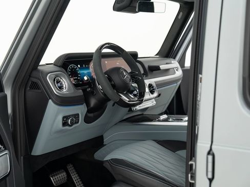 Used 2025 Mercedes-Benz G 63 AMG 4MATIC image 11