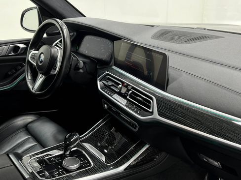 Used 2022 BMW X7 M50i w/ Cold Weather Package AWD/4WD image 23