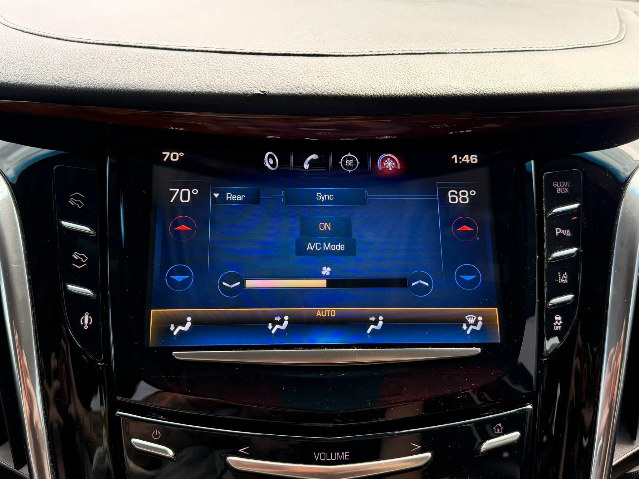 Used 2015 Cadillac Escalade ESV Luxury AWD/4WD image 21