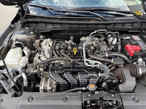 Used 2025 Nissan Altima 2.5 SV FWD image 27