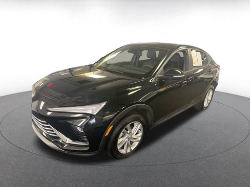 Used 2025 Buick Envista Sport Touring image 7