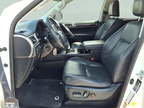 Used 2018 Lexus GX 460 w/ Navigation Package AWD/4WD image 13