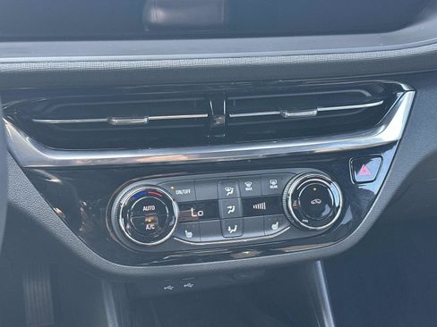 Certified 2024 Buick Envista Sport Touring w/ Convenience I Package FWD image 29
