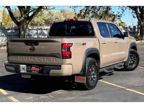 Used 2023 Nissan Frontier PRO-4X w/ Pro-4X Premium Package image 15