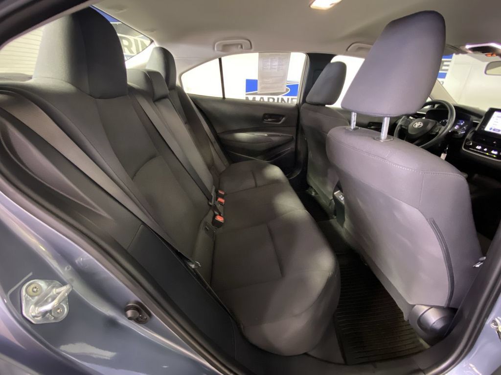 Used 2024 Toyota Corolla LE FWD image 30