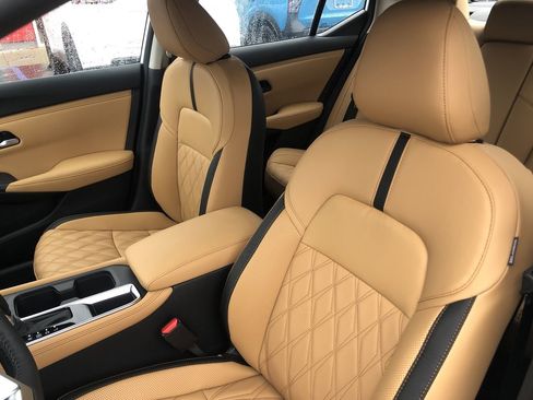 New 2025 Nissan Sentra SV w/ SV Premium Package image 21