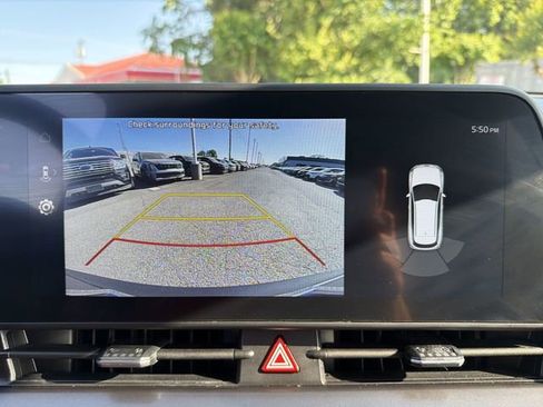 Used 2024 Kia Sportage EX FWD image 17