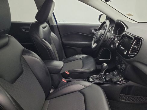 Used 2019 Jeep Compass Altitude image 21