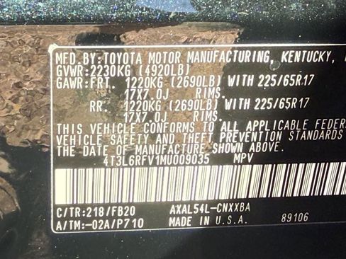 Used 2021 Toyota RAV4 LE image 17