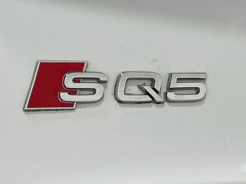 Used 2023 Audi SQ5 Premium Plus w/ Premium Plus Package AWD/4WD image 42