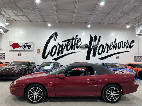 Used 2002 Chevrolet Camaro Z28 w/ SS Performance/Appearance Pkg image 2