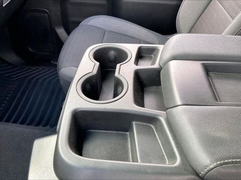 Used 2021 Chevrolet Silverado 2500 LT w/ Convenience Package image 16