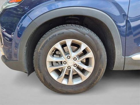 Used 2019 Hyundai Santa Fe SE AWD/4WD image 17