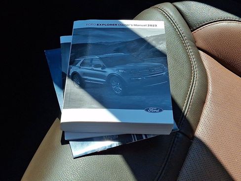 Certified 2023 Ford Explorer King Ranch AWD/4WD image 30