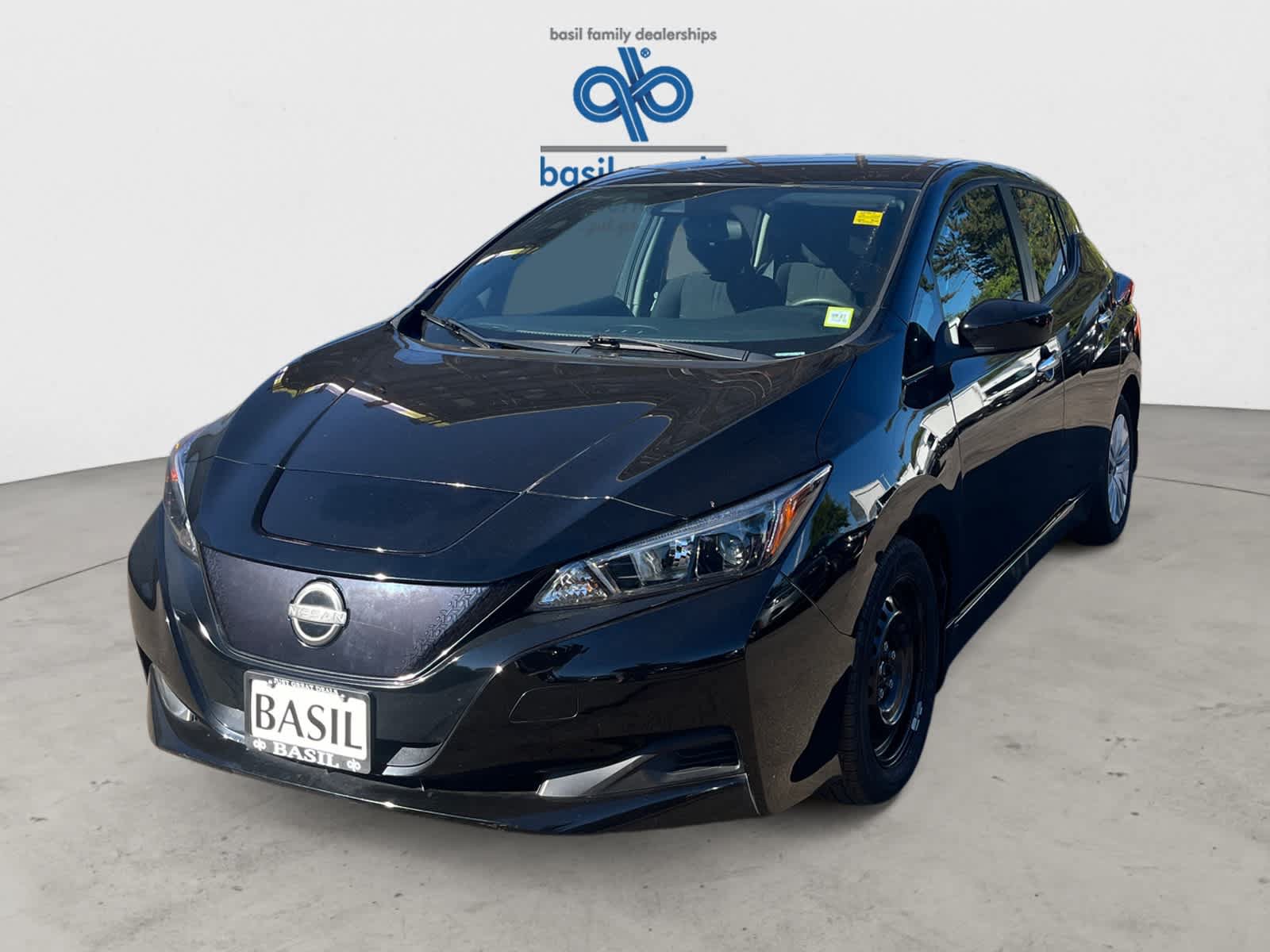 Used 2023 Nissan Leaf S FWD image 2