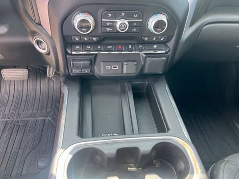 Used 2019 GMC Sierra 1500 SLT RWD image 12
