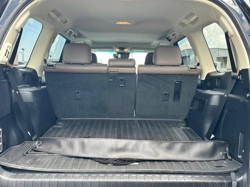 Used 2023 Lexus GX 460 Luxury AWD/4WD image 9