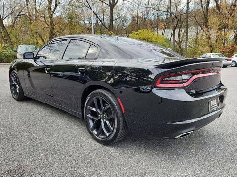 Used 2022 Dodge Charger SXT w/ Blacktop Package image 22
